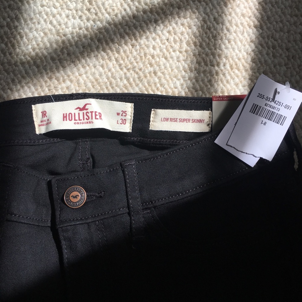 Hollister Low Rise Super Skinny Black Jeans